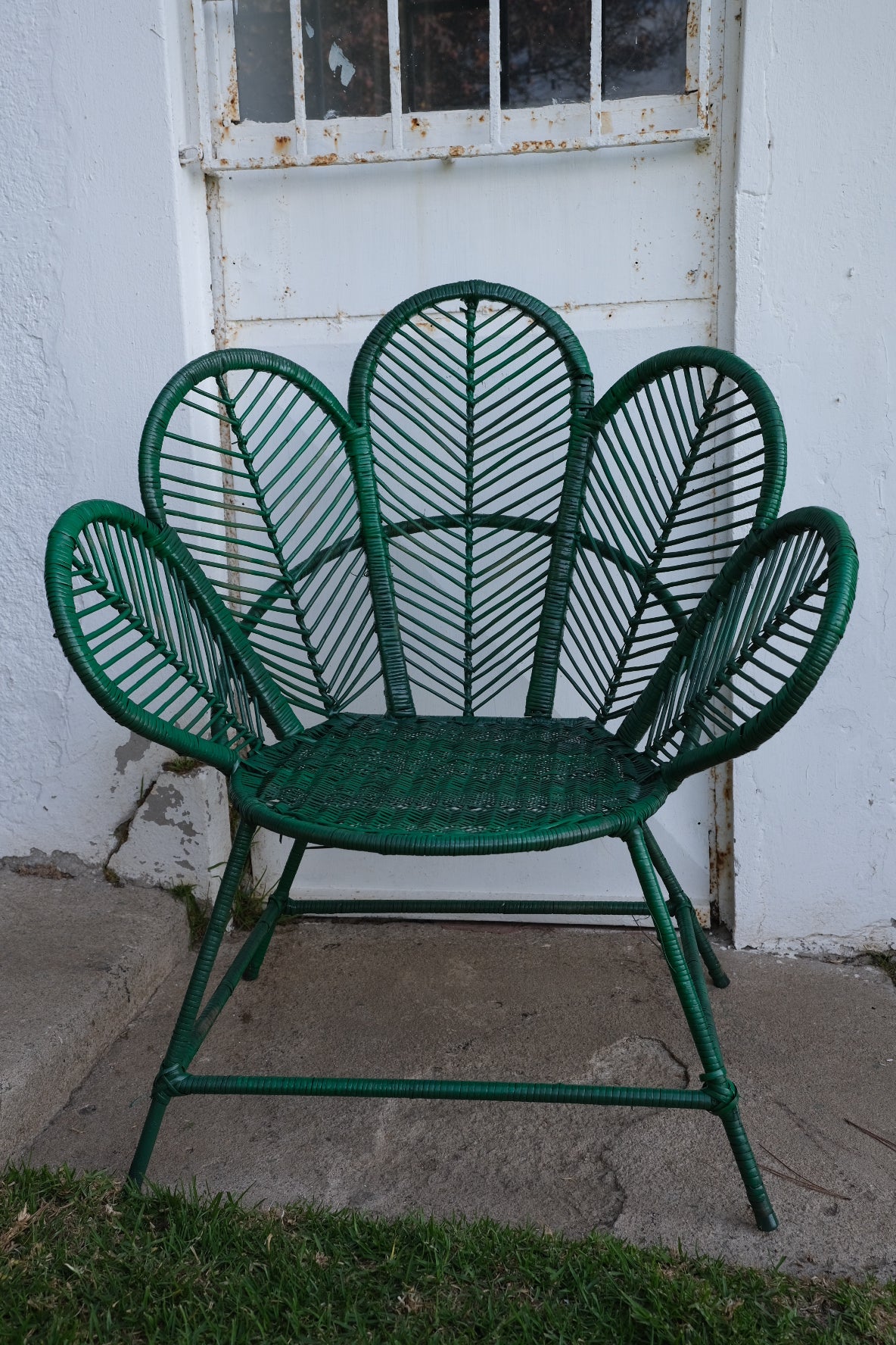 Silla mimbre flor verde